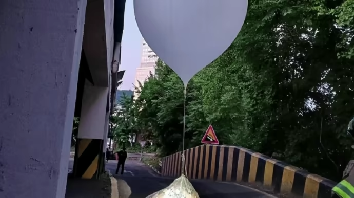 Південна Корея запустила пропаганду через гучномовці на кордоні з КНДР